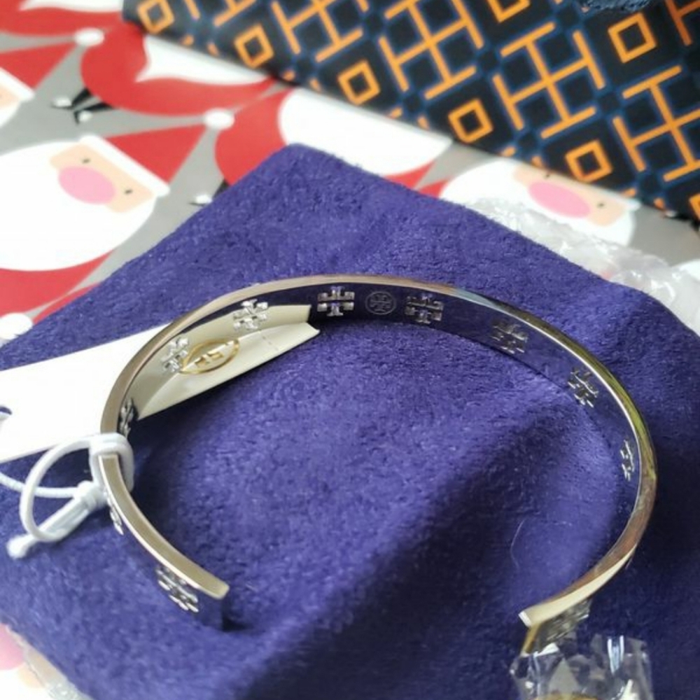 Tori burch bracelet